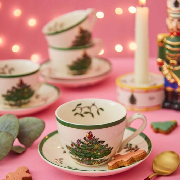 Christmas Tree Set of 4 Teacups &amp; Saucers