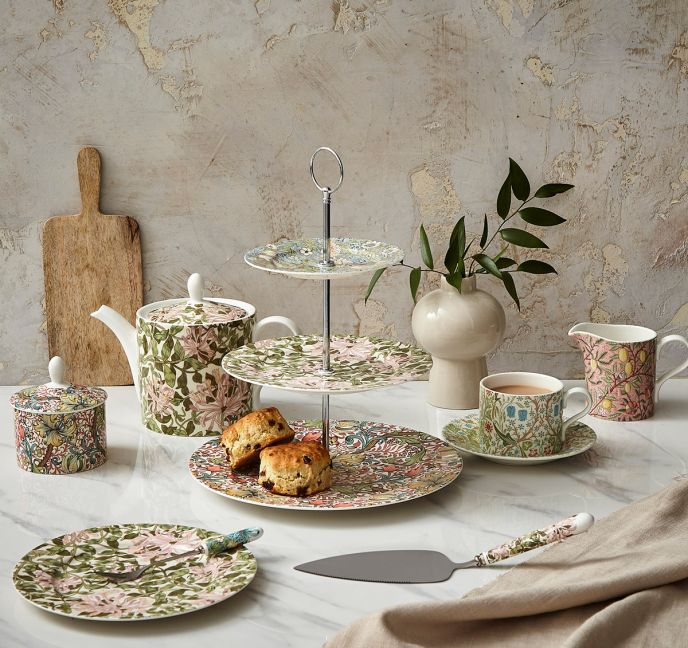 Morris &amp; Co. 3-Tier Cake Stand